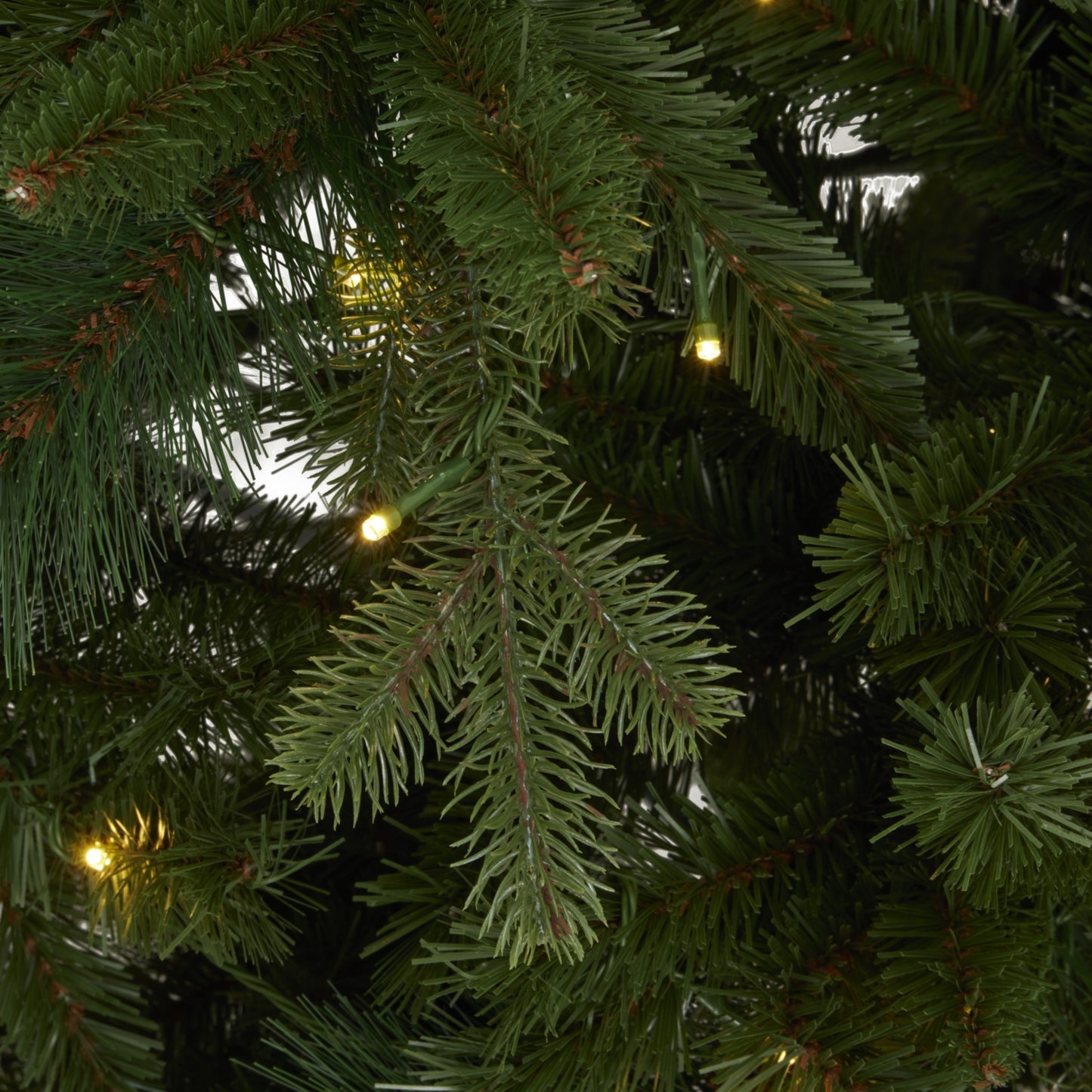 Green Forest Fir Pre-Lit 400L LED Christmas Tree – 7ft